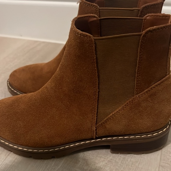 Suede brand new without tags Steve Madden booties - Picture 7 of 7
